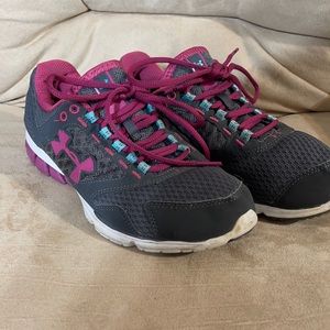UNDER ARMOR ATHLETIC SHOES SS1
